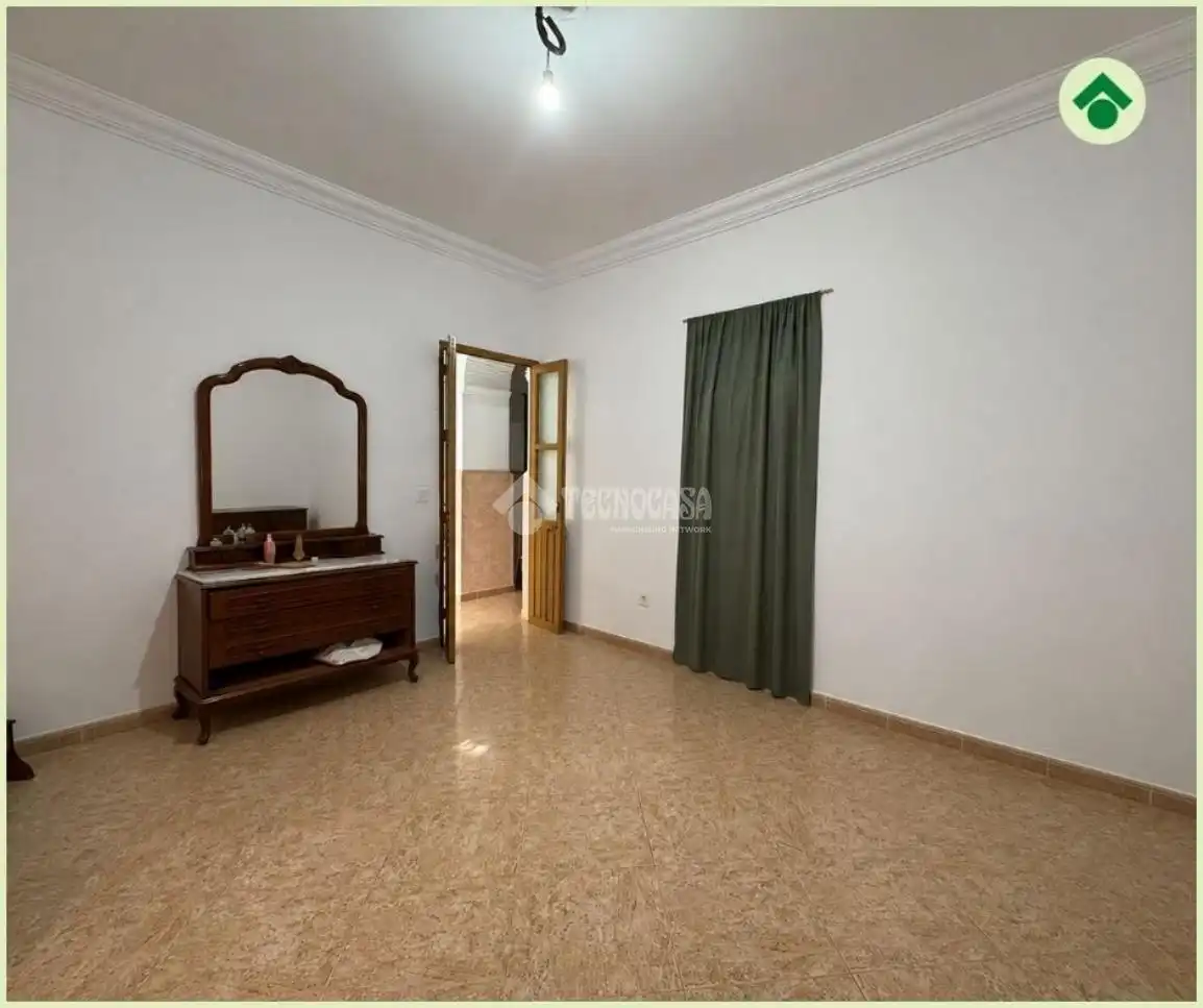 Dormitori de Casa o xalet en venda en Las Cabezas de San Juan amb Terrassa