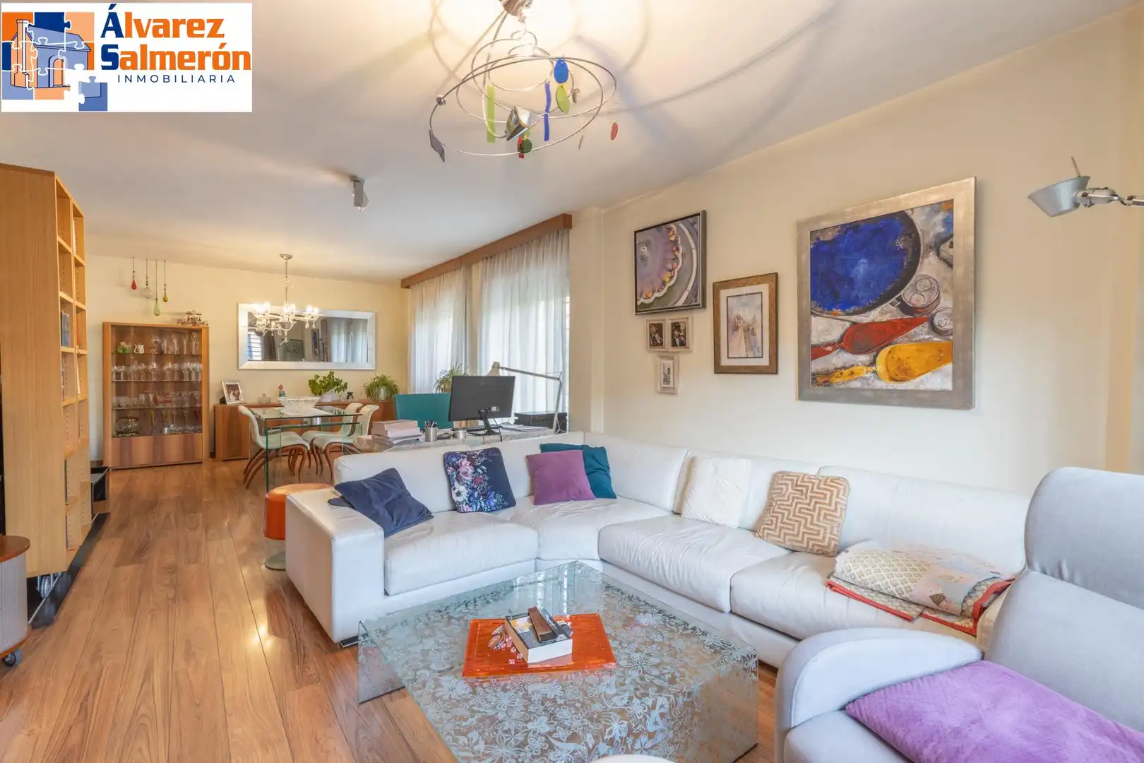 Sala de estar de Casa adosada en venta en Granada con Aire acondicionado, Calefacción y Balcón