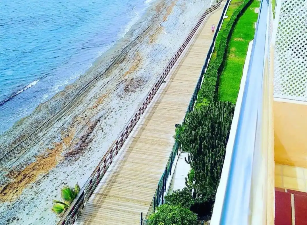 Terrassa de Estudi en venda en Estepona amb Aire condicionat, Calefacció i Moblat