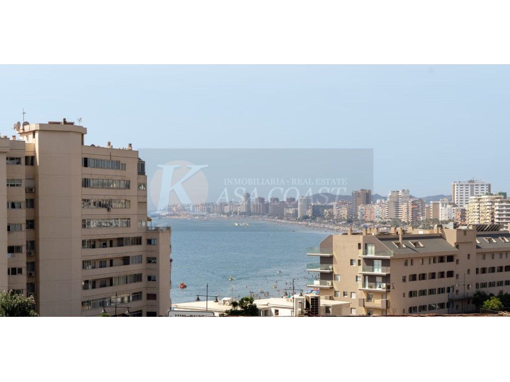 Dormitori de Pis en venda en Fuengirola amb Aire condicionat, Jardí privat i Terrassa