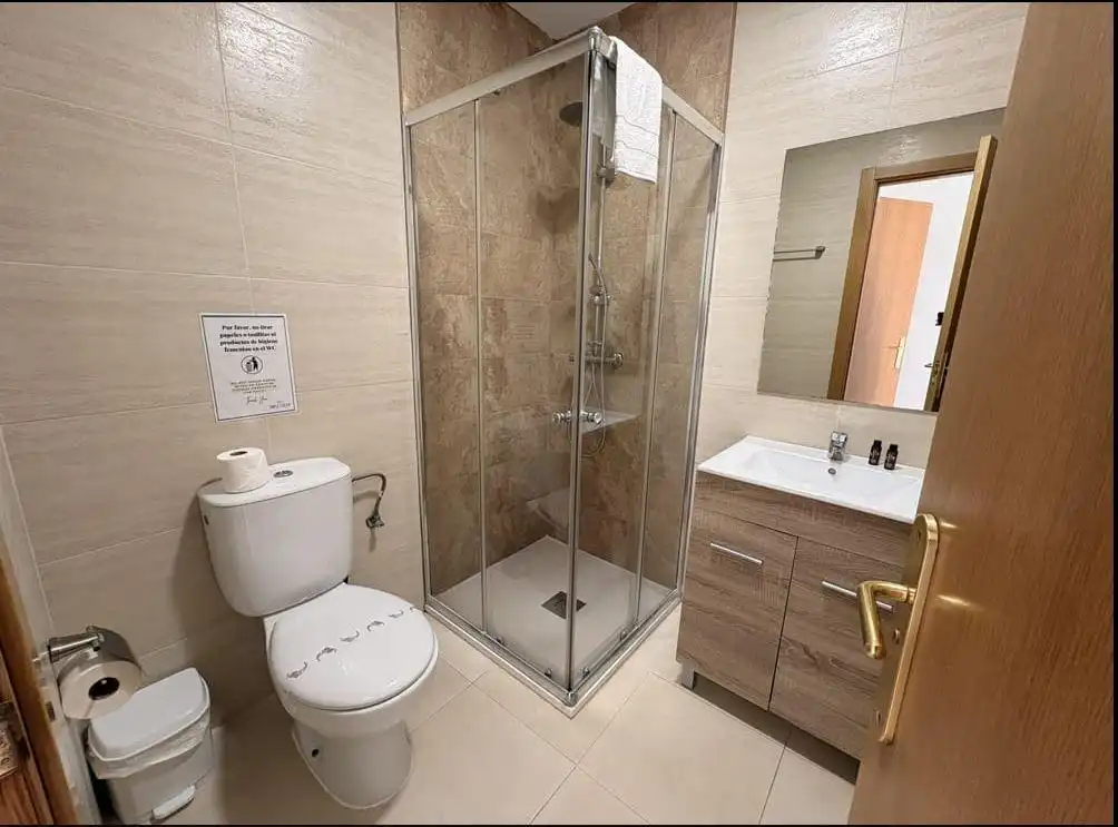Baño de Ático en venta en Barbate con Aire acondicionado, Terraza y Piscina comunitaria