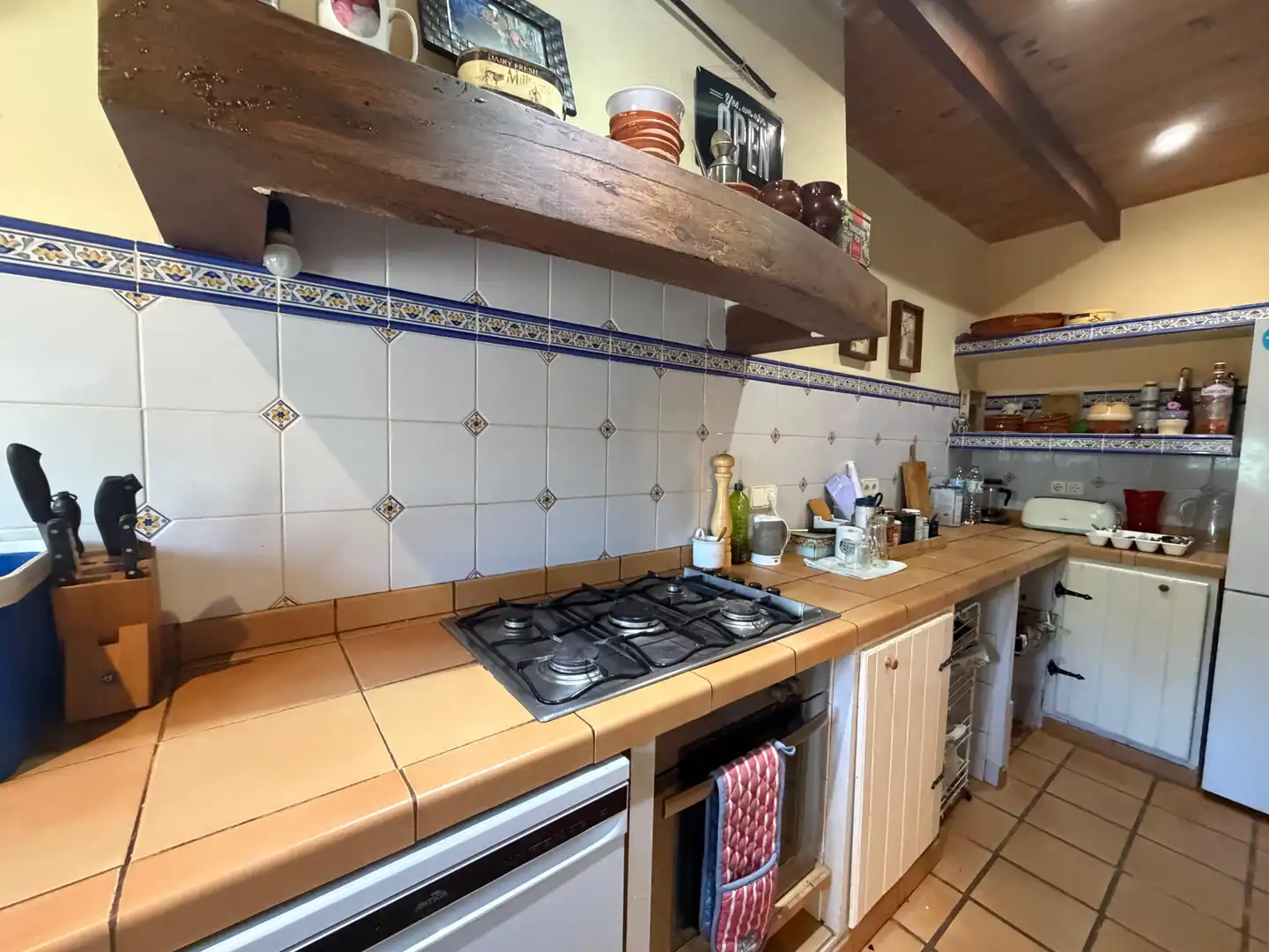 Cuina de Casa o xalet en venda en Mont-roig del Camp amb Aire condicionat, Calefacció i Jardí privat