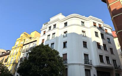 Exterior view of Flat for sale in  Madrid Capital  with Air Conditioner