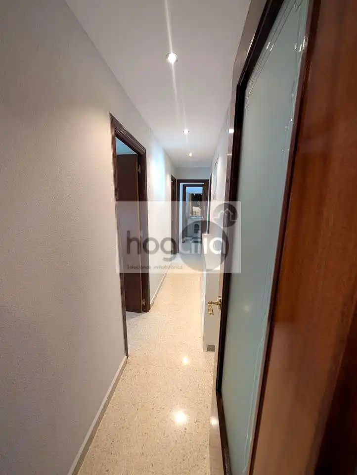 Flat for rent in Sevilla  with Air Conditioner, Terrace and Swimming Pool