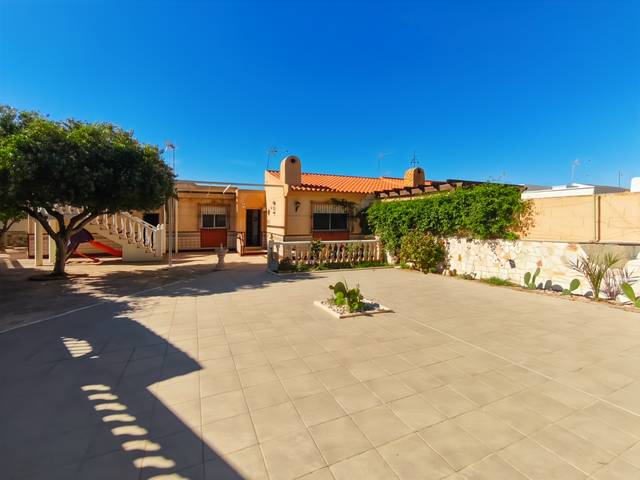 Casa-chalet en Venta en Retamar