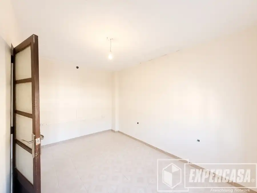 Flat for sale in Pobles de l'Oest, imagen 4