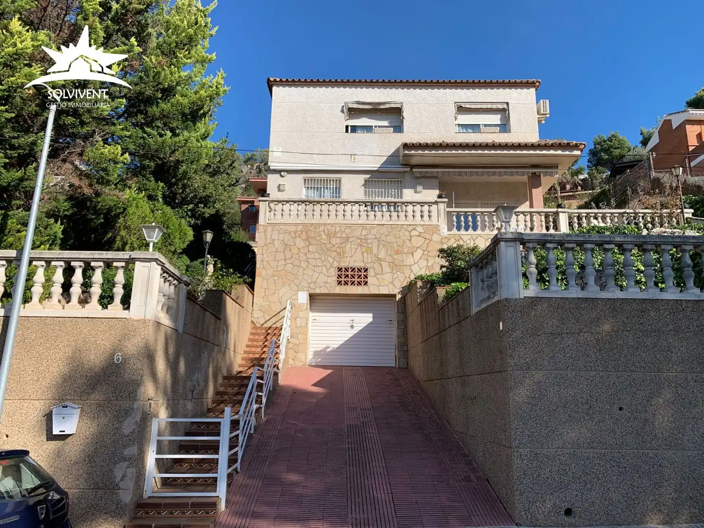 Vista exterior de Casa o xalet en venda en La Palma de Cervelló amb Aire condicionat, Calefacció i Jardí privat