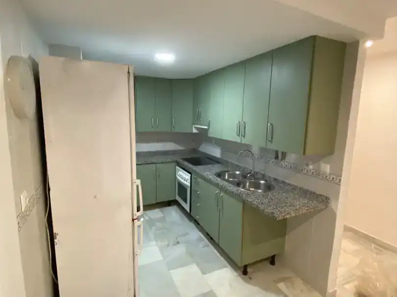 Kitchen of Flat for share in Armilla  with Parquet flooring, Swimming Pool and Furnished