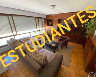 Bedroom of Flat to rent in Vigo   with Heating and Parquet flooring