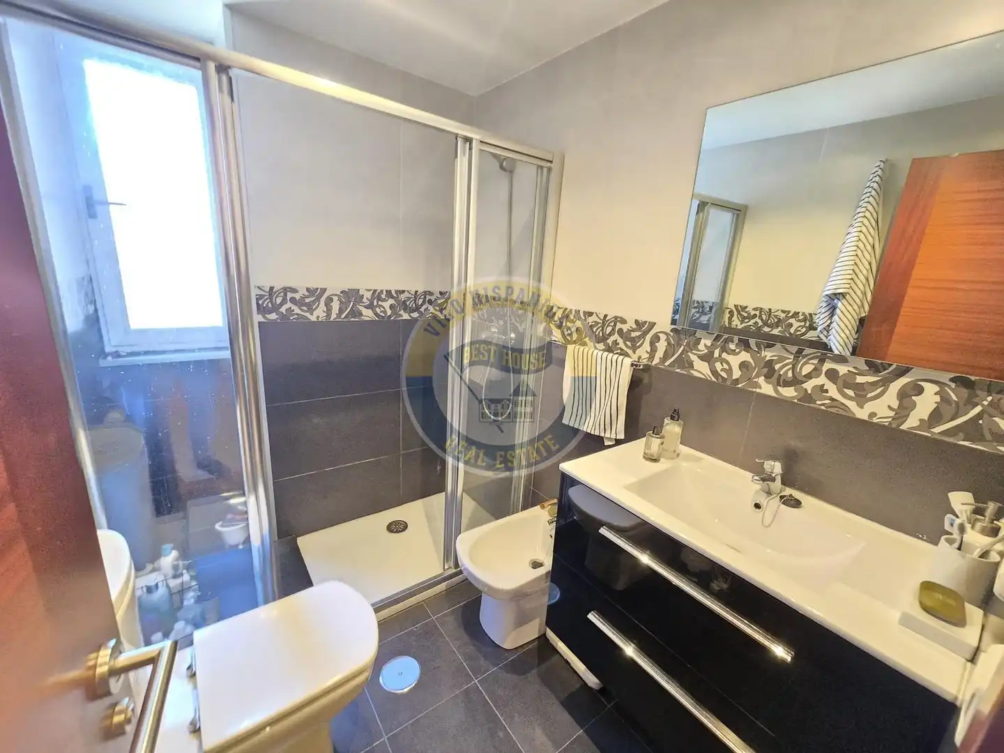 Bathroom of Flat for rent in Vigo   with Heating and Furnished