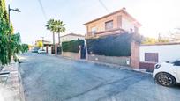 Exterior view of House or chalet for sale in Cúllar Vega  with Air Conditioner, Terrace and Swimming Pool