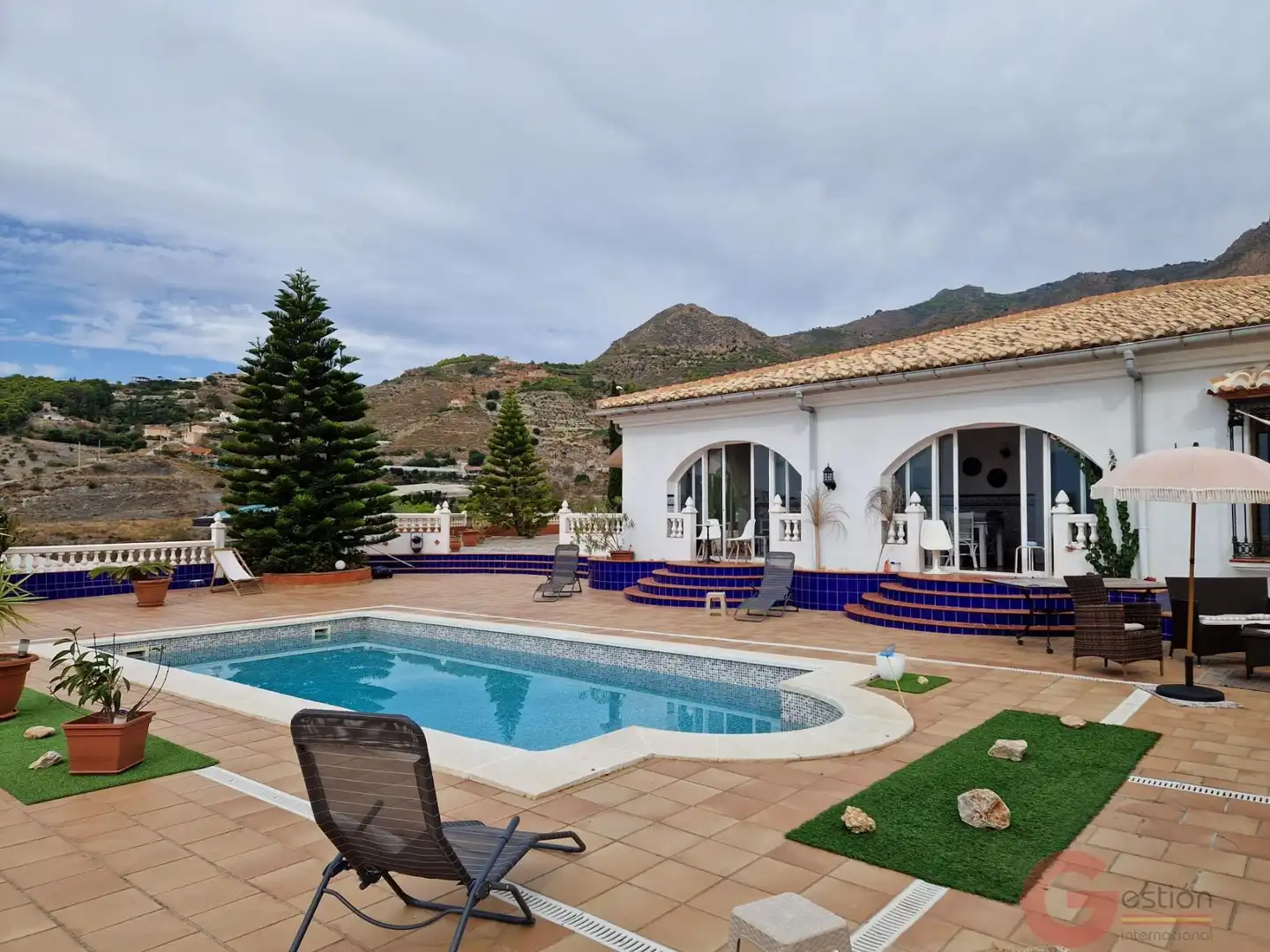 Piscina de Finca rústica en venta en Molvízar con Trastero y Piscina