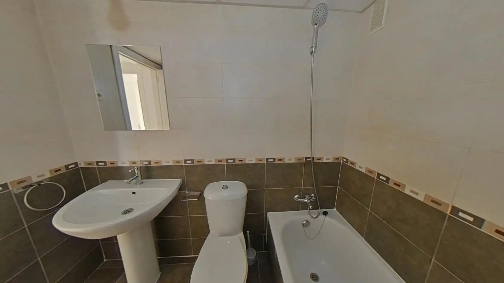 Baño de Piso en venta en Madrid con Aire acondicionado, Calefacción y Parquet