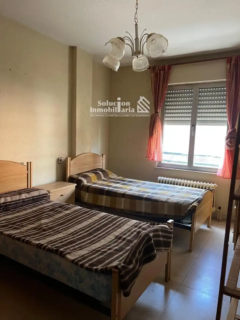Bedroom of Flat for sale in Salamanca  with Heating, Terrace and Furnished