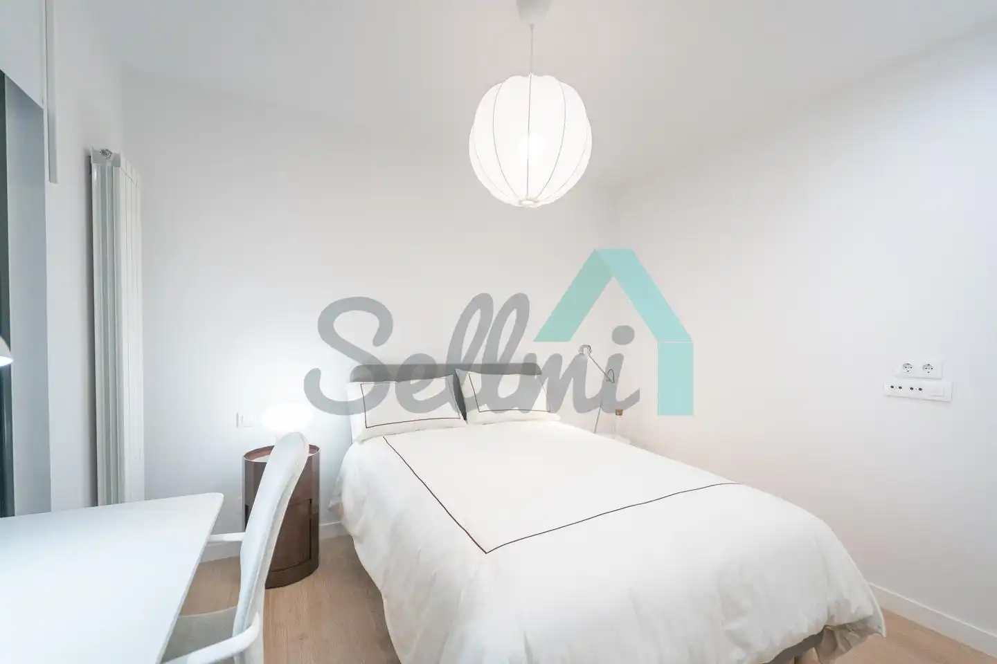 Wohnung zur Miete in Cervantes, Plaza de América