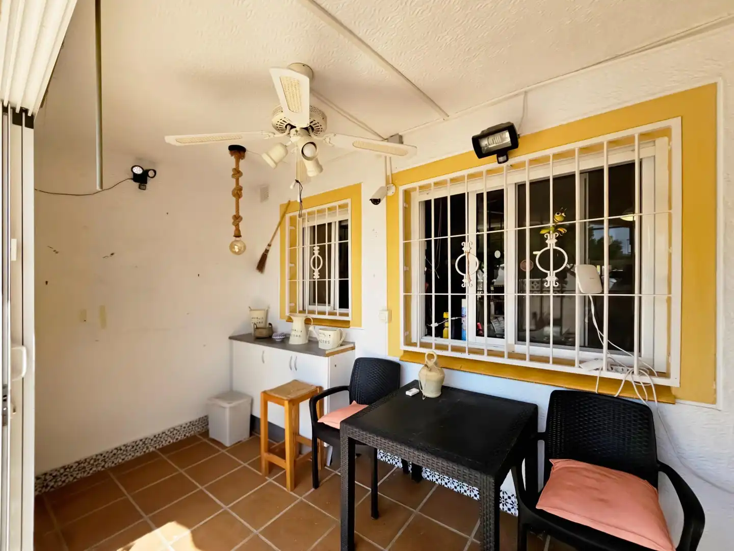 Terrassa de Casa o xalet en venda en Santa Pola amb Aire condicionat, Calefacció i Jardí privat