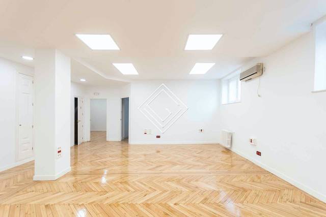 Oficina en Venta en Calle de San Juan de la Salle en El Viso