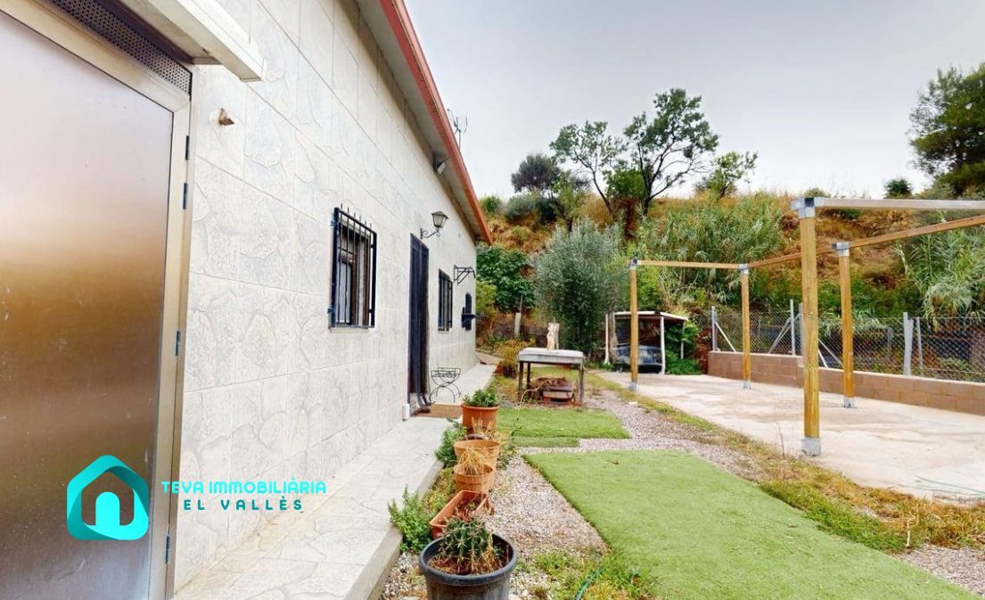 Jardí de Casa o xalet en venda en Terrassa