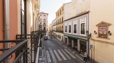 Foto 2 de Piso en venta en Plaza Cruz de Piedra del Realejo, San Matías - Realejo, Granada Capital