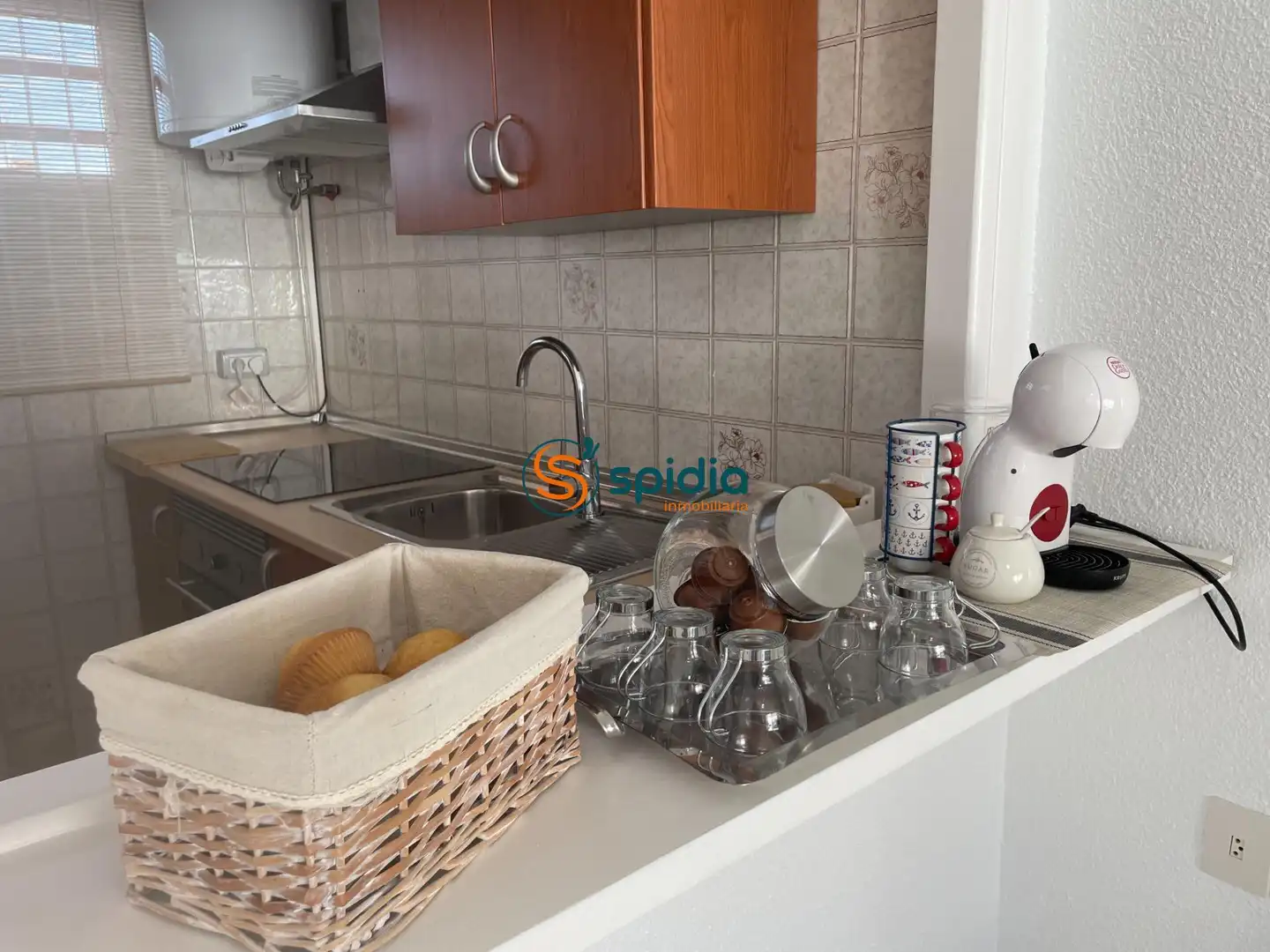 Cocina de Apartamento de alquiler en Águilas con Balcón