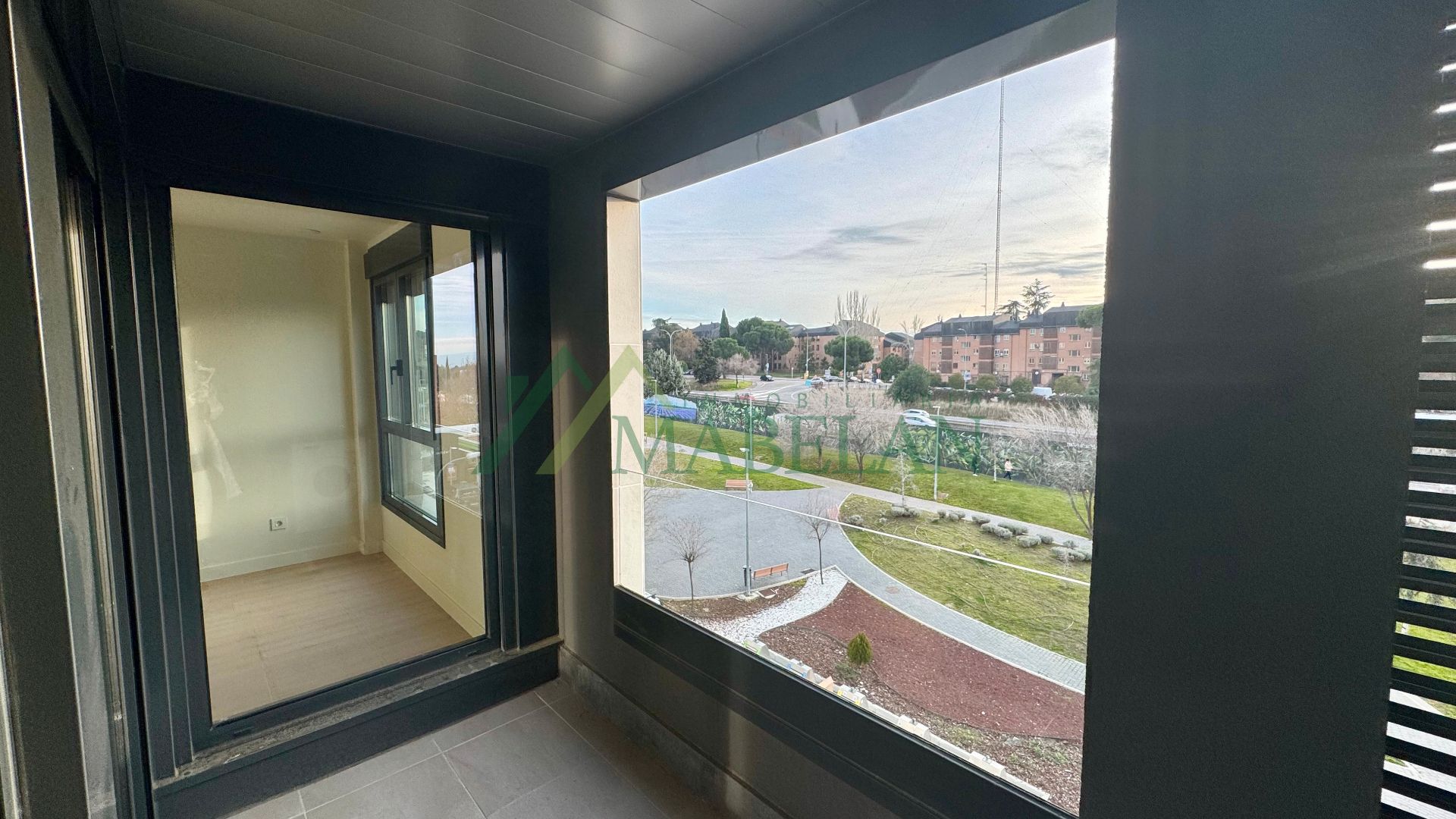 Vista exterior de Pis de lloguer en Las Rozas de Madrid amb Aire condicionat, Calefacció i Terrassa