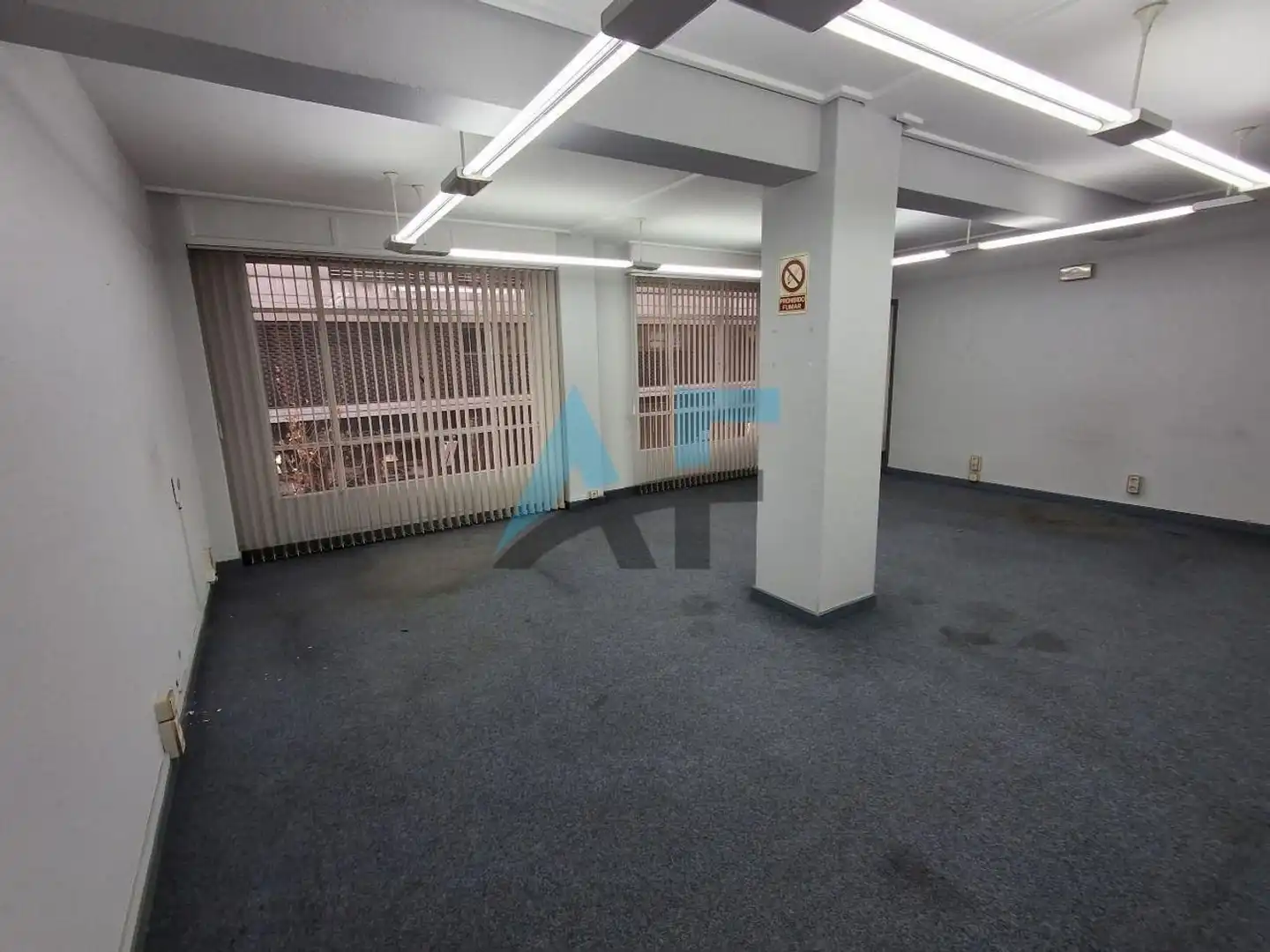 Oficina de alquiler en Ourense Capital  con Calefacción