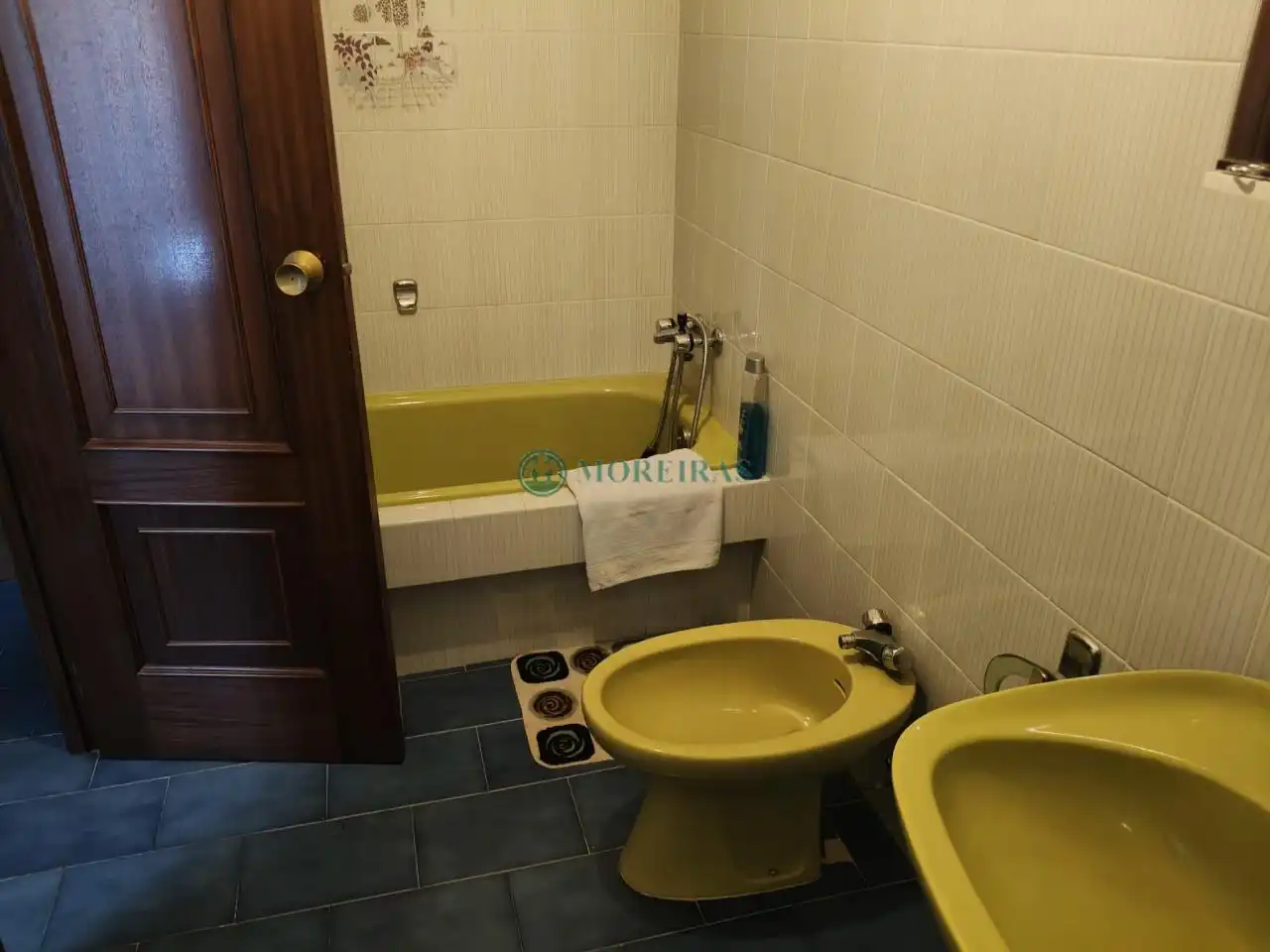 Bany de Casa o xalet en venda en Maside amb Jardí privat