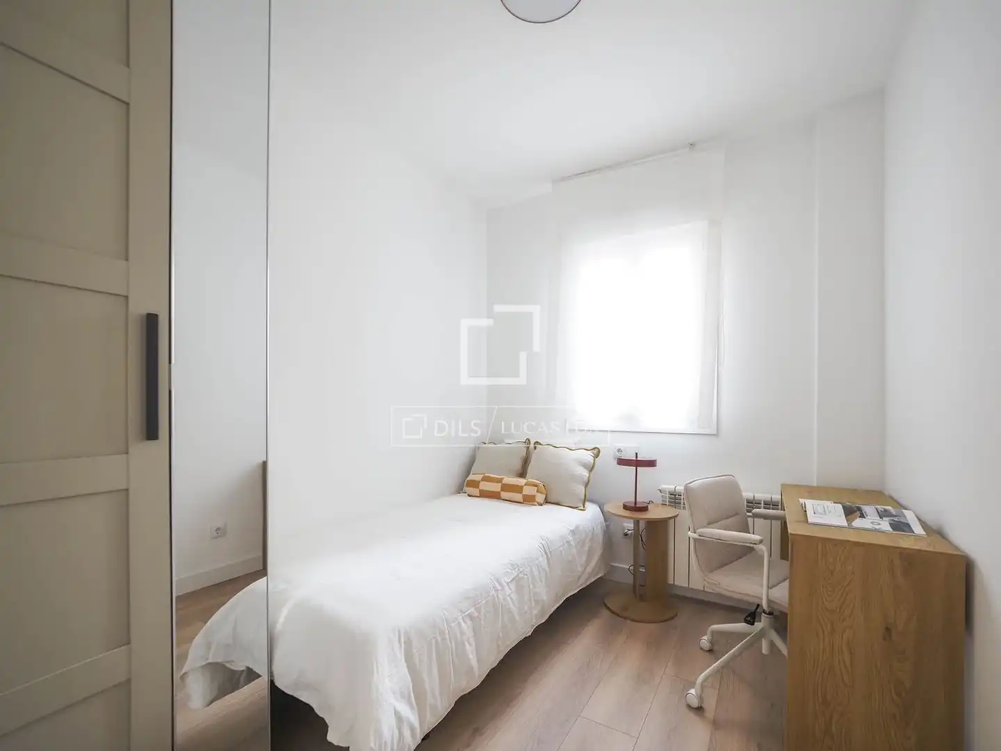 Schlafzimmer von Wohnung zum Verkauf in Madrid mit Klimaanlage, Möbliert und Balkon