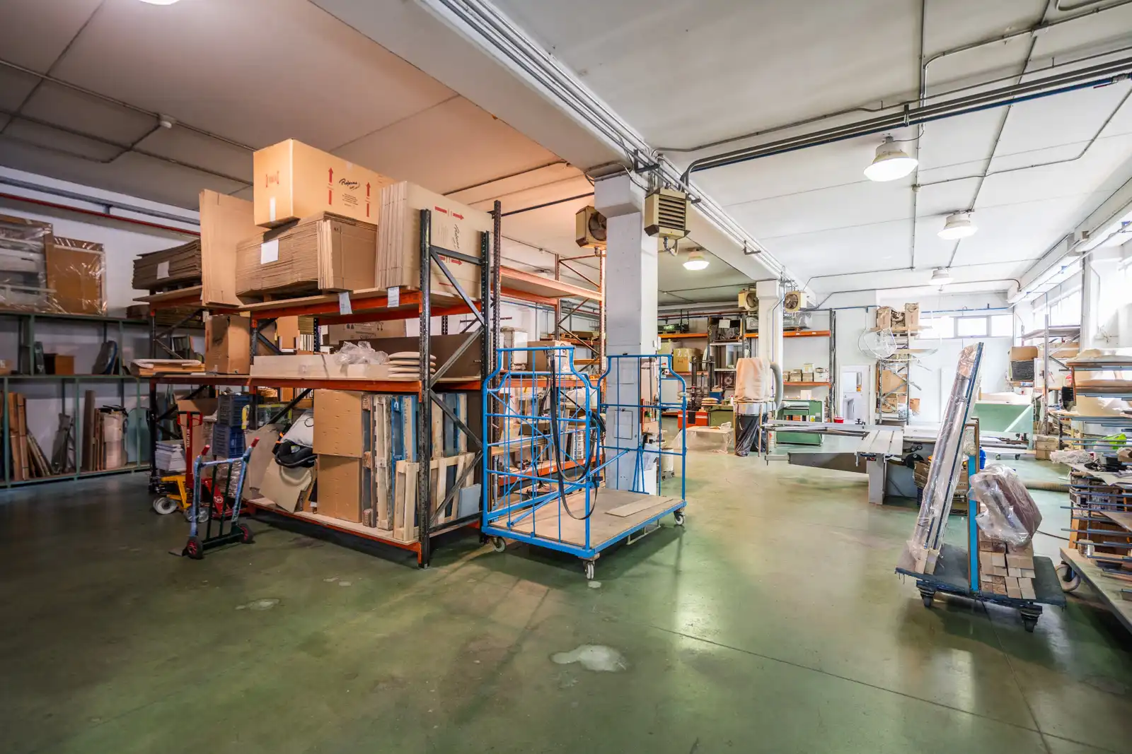 Fabrikhallen zur Miete in Móstoles