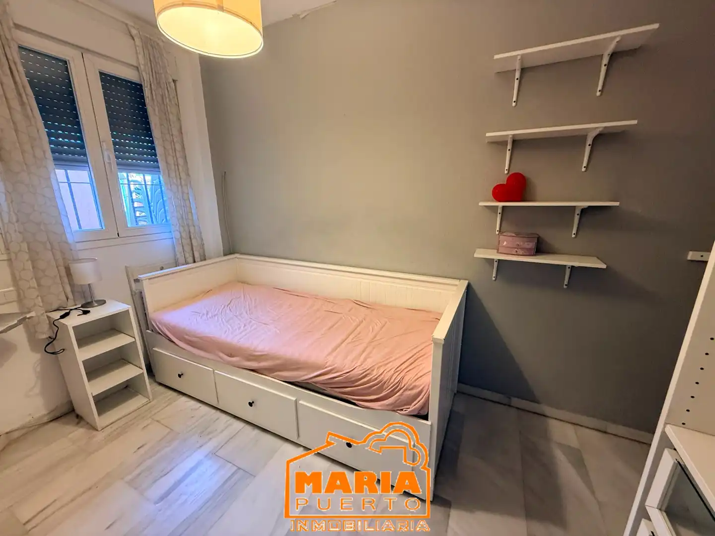 Habitación de Piso en venta en Málaga con Terraza y Trastero