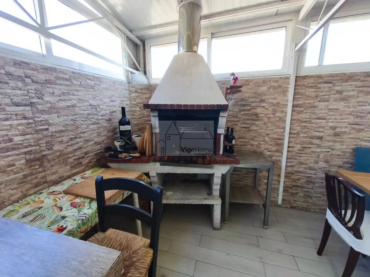 Cocina de Piso en venta en Vigo  con Calefacción, Terraza y Trastero