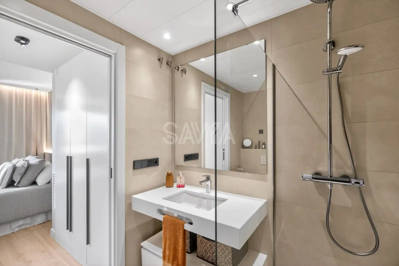 Baño de Piso en venta en Sitges con Aire acondicionado, Calefacción y Terraza