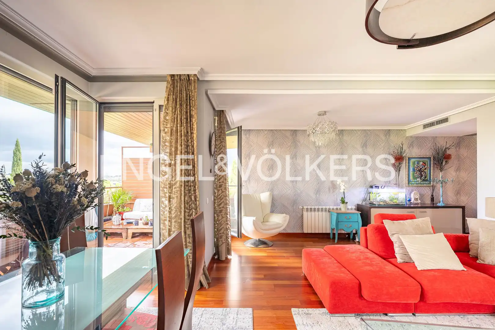 Sala de estar de Ático de alquiler en Boadilla del Monte con Aire acondicionado, Calefacción y Parquet