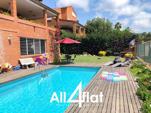 Apartamento en Alquiler en Avenida MAS - RAM en Mas Ram