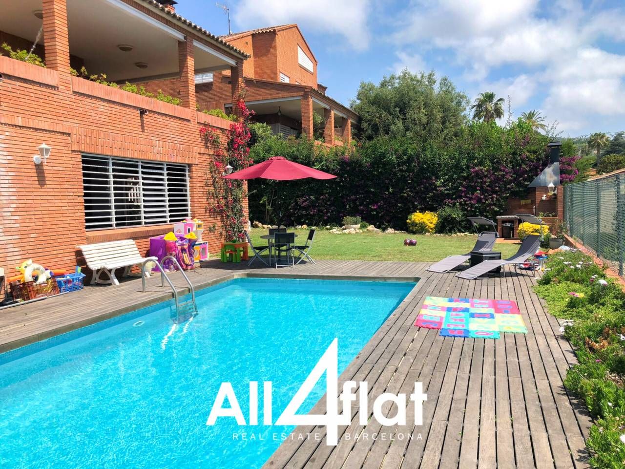 Vista exterior de Apartament de lloguer en Badalona amb Aire condicionat, Terrassa i Moblat
