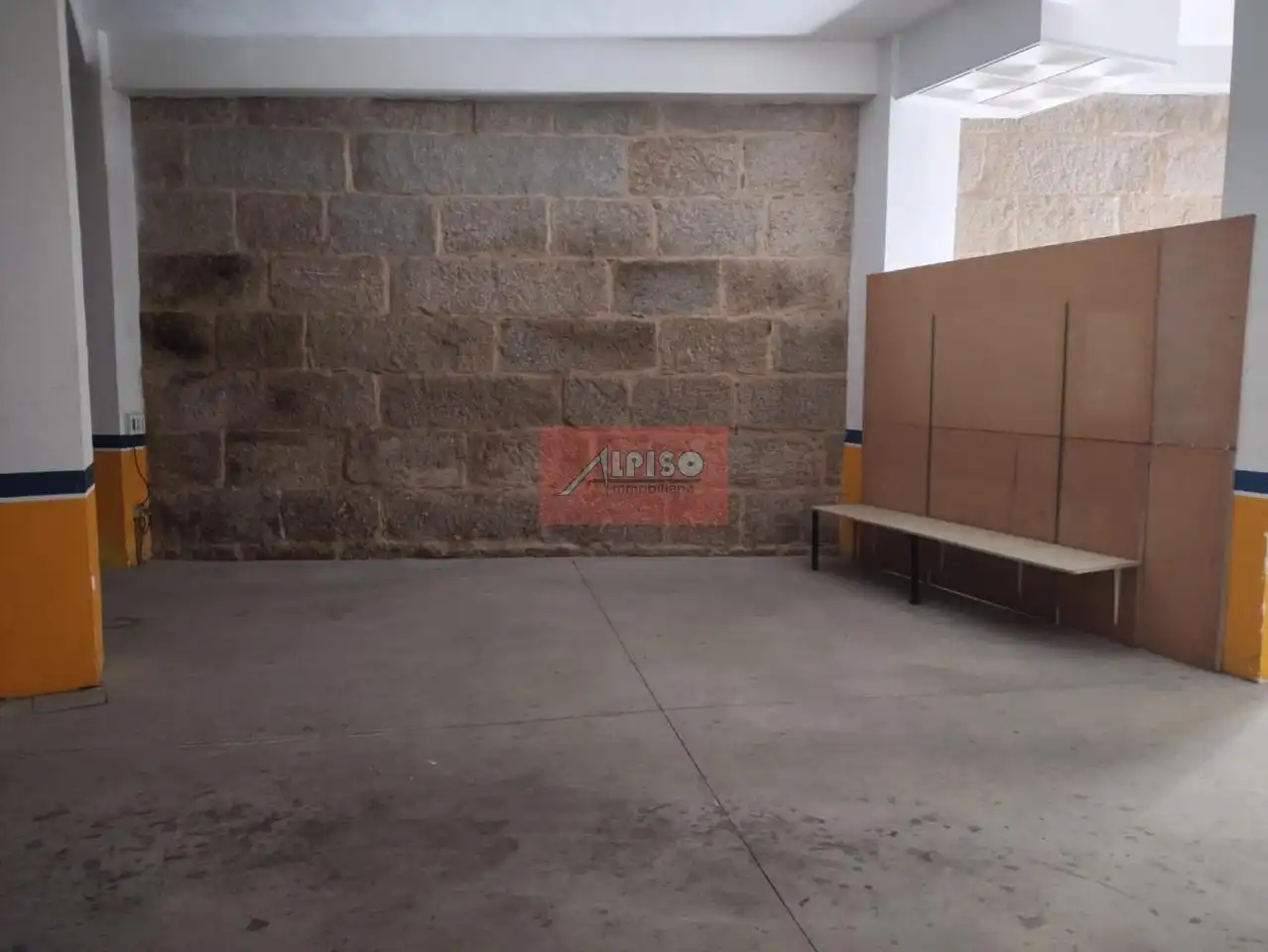 Local commercial à vendre à Ventiun, imagen 8