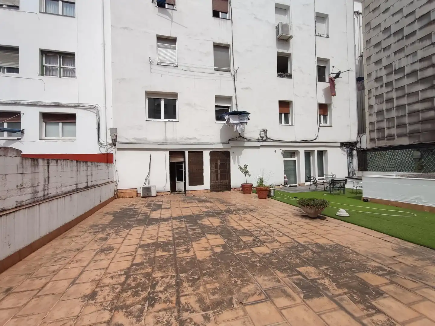 Außenansicht von Büro zum Verkauf in Bilbao  mit Klimaanlage, Heizung und Terrasse