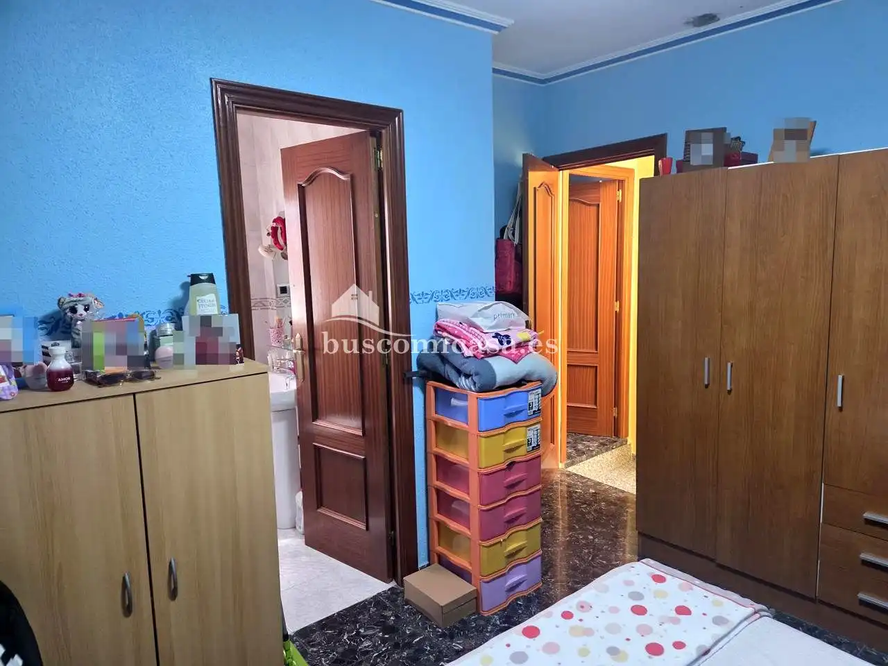Dormitori de Casa adosada en venda en Jaén amb Aire condicionat, Terrassa i Moblat