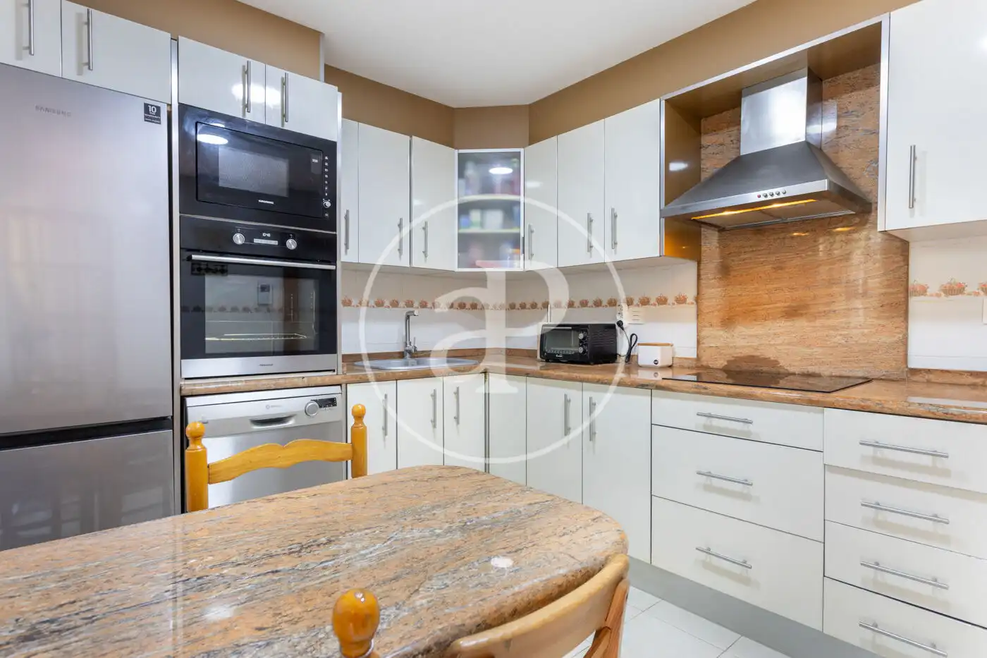 Cocina de Casa o chalet en venta en El Puig de Santa Maria con Aire acondicionado, Calefacción y Jardín privado