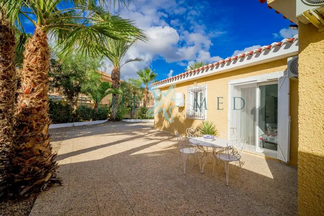 Vista exterior de Casa o xalet en venda en Puerto de Mazarrón