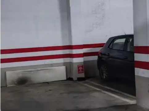 Garage for rent in Calle Tren Changay, 1, San Jerónimo - La Bachillera