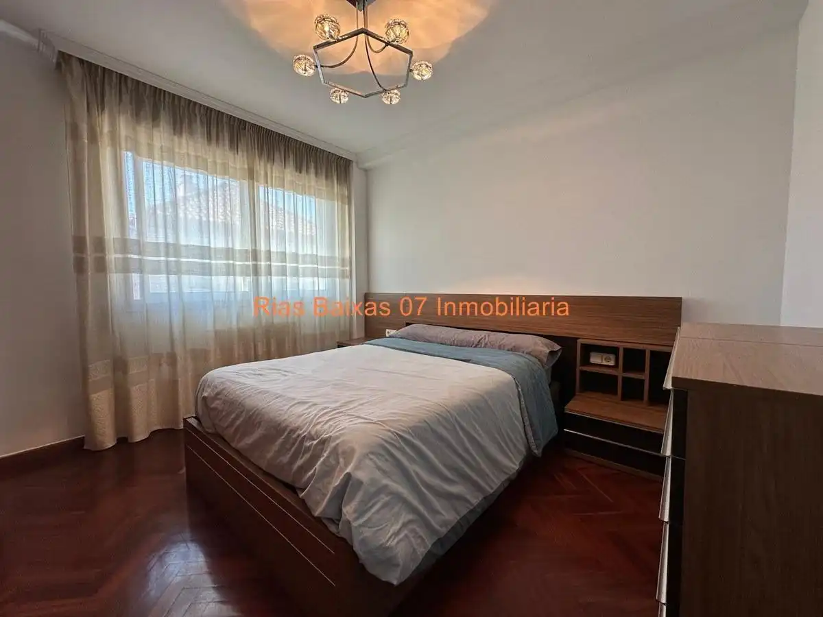 Habitación de Piso en venta en Vigo  con Calefacción