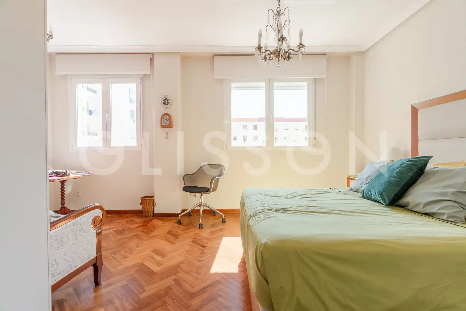 Bedroom of Flat for rent in Madrid  with Storage room and Community pool