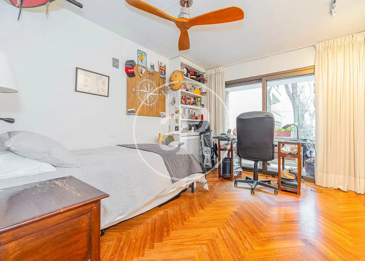 Bedroom of Flat for sale in La Moraleja  with Air Conditioner, Heating and Private garden