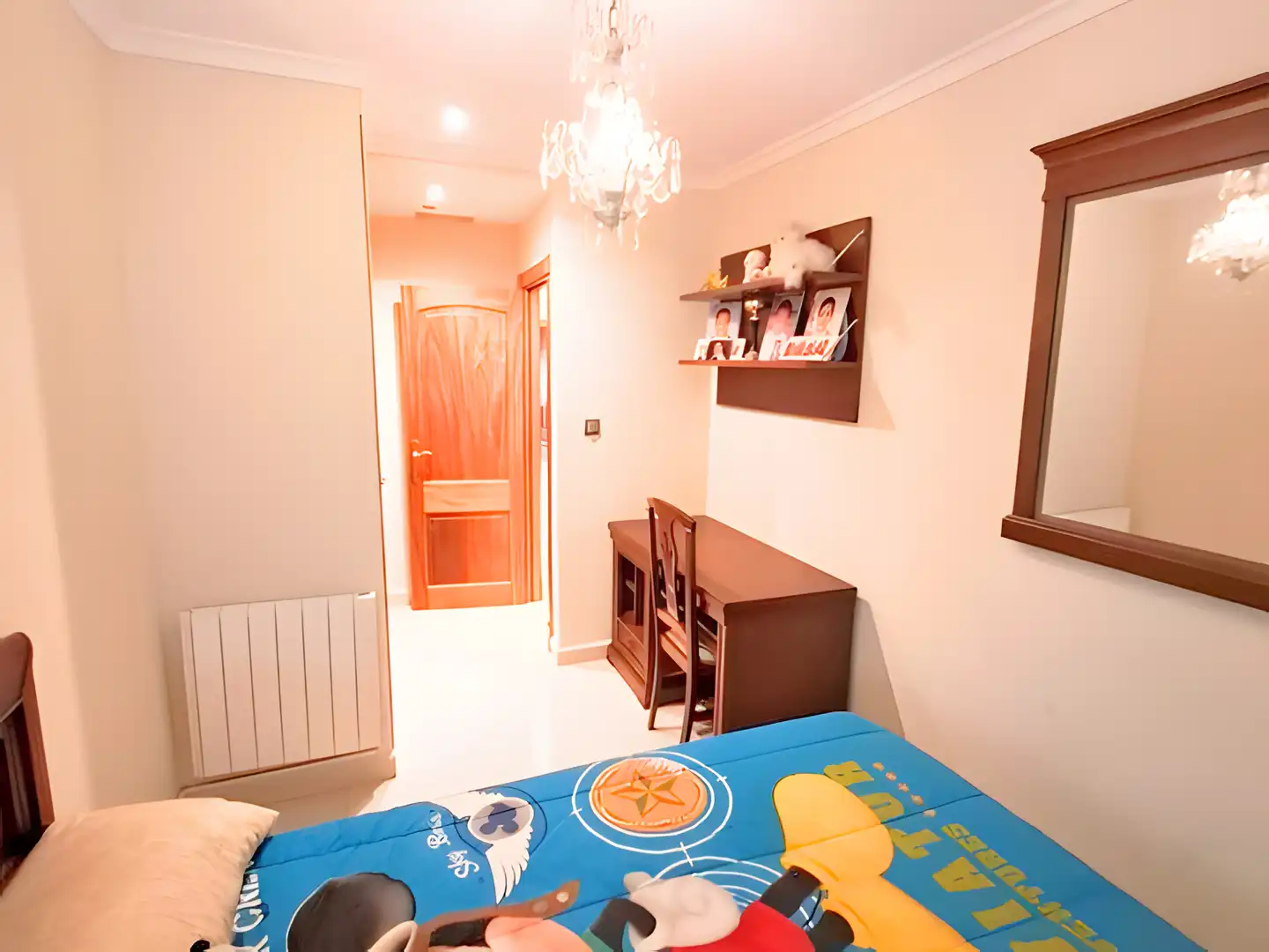 Dormitori de Casa o xalet en venda en Catarroja amb Aire condicionat, Terrassa i Traster