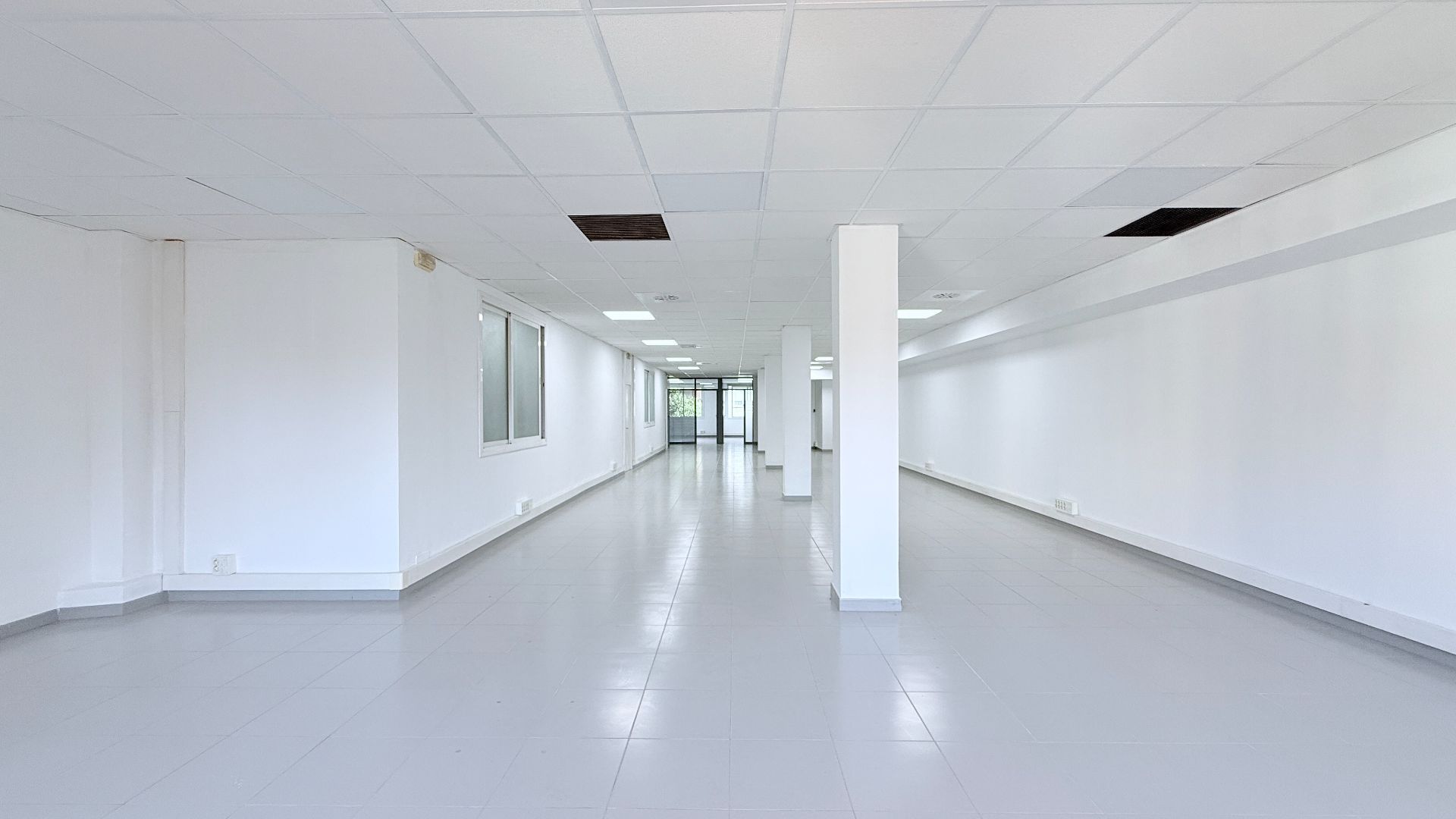 Oficina de alquiler en  Barcelona Capital con Aire acondicionado y Calefacción