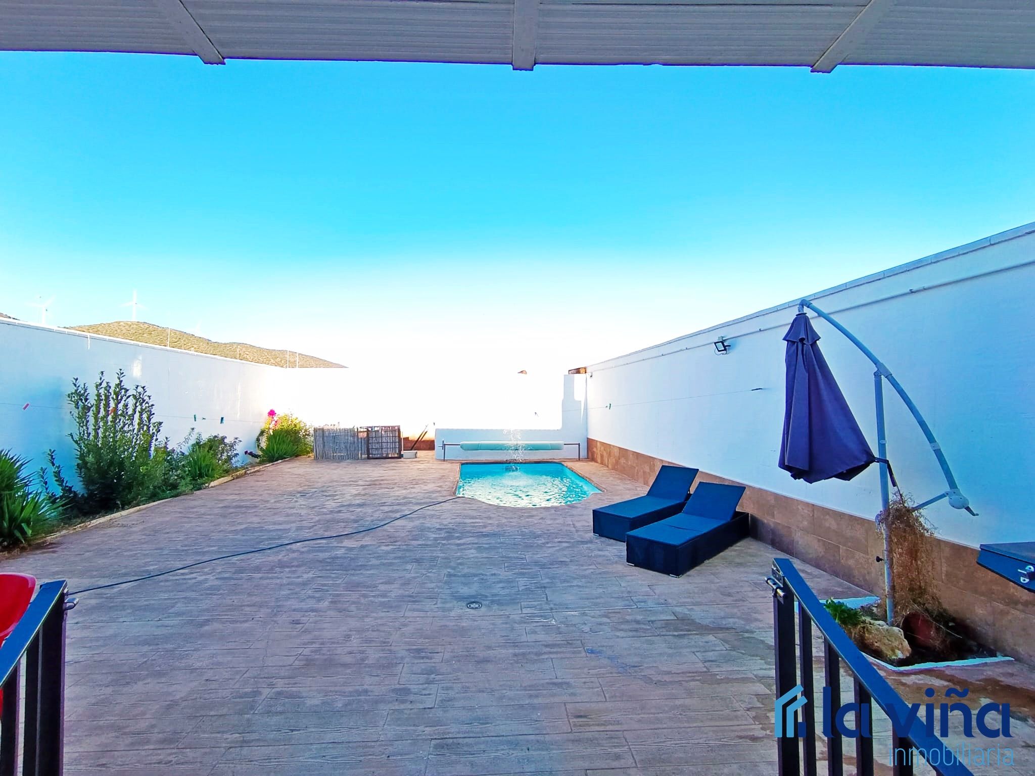 Piscina de Casa o xalet en venda en Sierra de Yeguas amb Aire condicionat, Terrassa i Traster