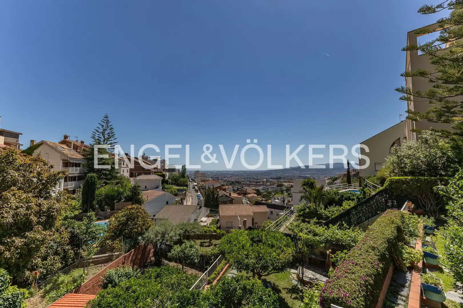 Casa amb terrassa en venda a La Miranda, imagen 4