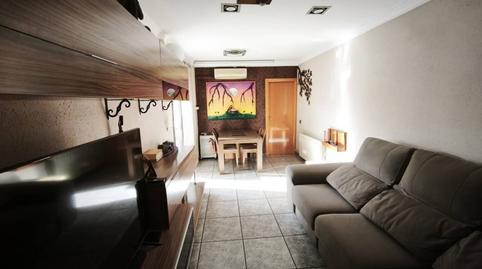 Foto 3 de Pis en venda a Calle Sant Ramon, Centre, Santa Coloma de Gramenet