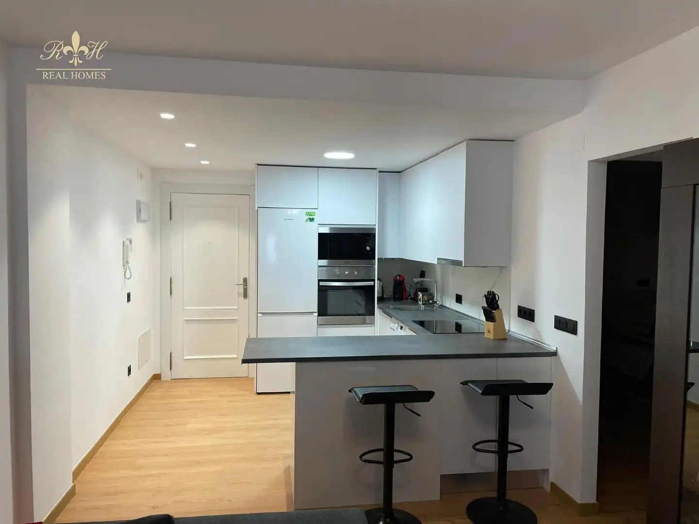 Kitchen of Flat for sale in Villajoyosa / La Vila Joiosa  with Air Conditioner, Swimming Pool and Furnished